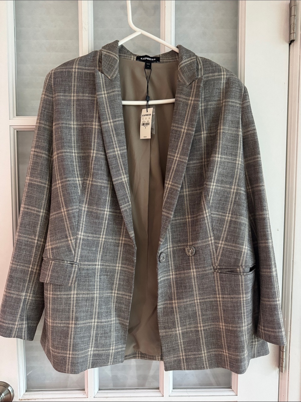 Express Gray Plaid Blazer Jacket NWT Size Small style #004746441